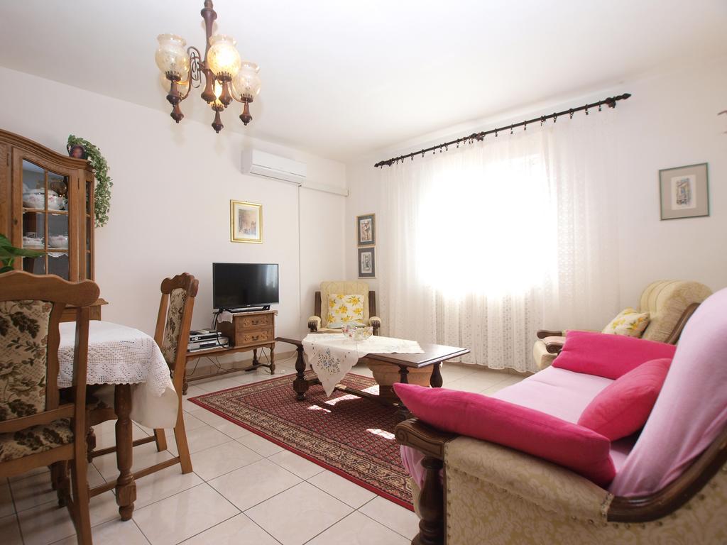 Apartment Luisa 1437 Peruski Ngoại thất bức ảnh