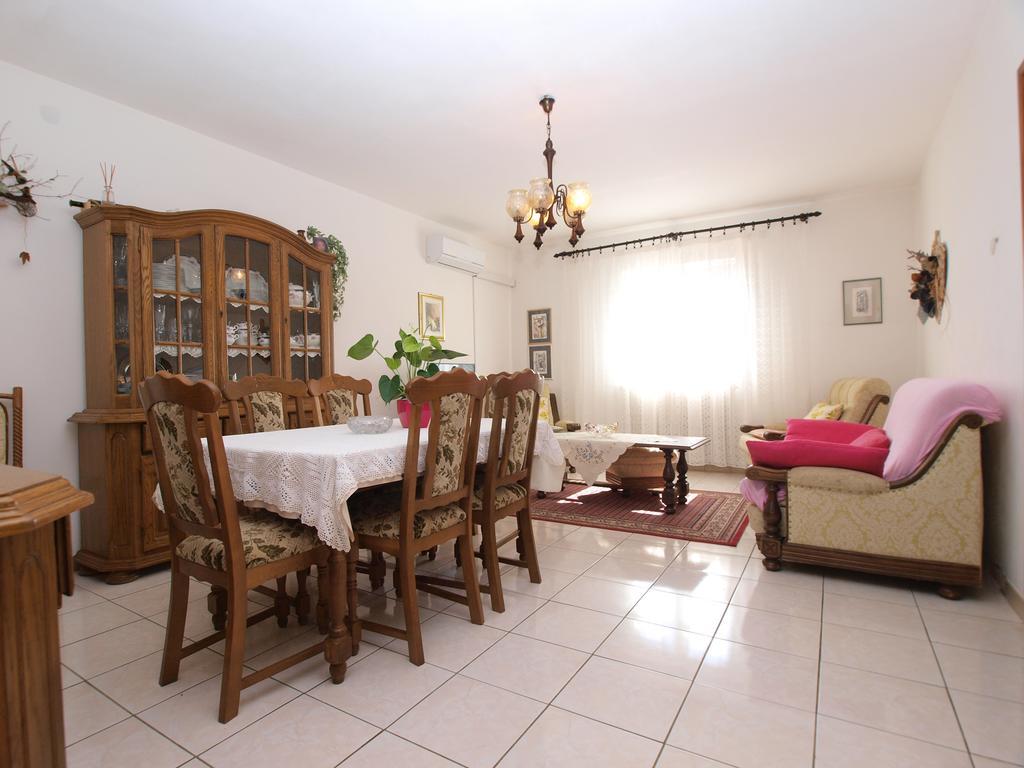 Apartment Luisa 1437 Peruski Ngoại thất bức ảnh