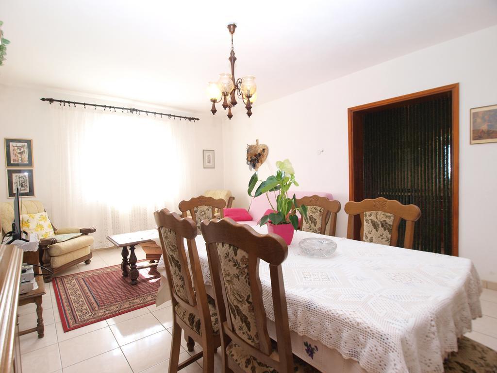 Apartment Luisa 1437 Peruski Ngoại thất bức ảnh